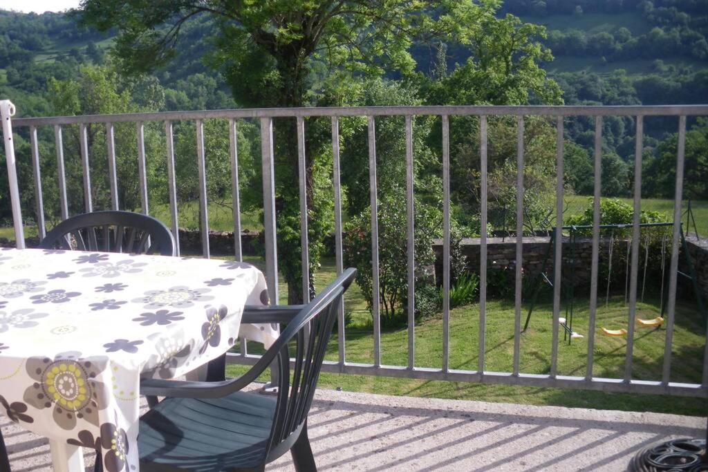 Villa La Truffiere Castelnau-de-Mandailles Exterior foto